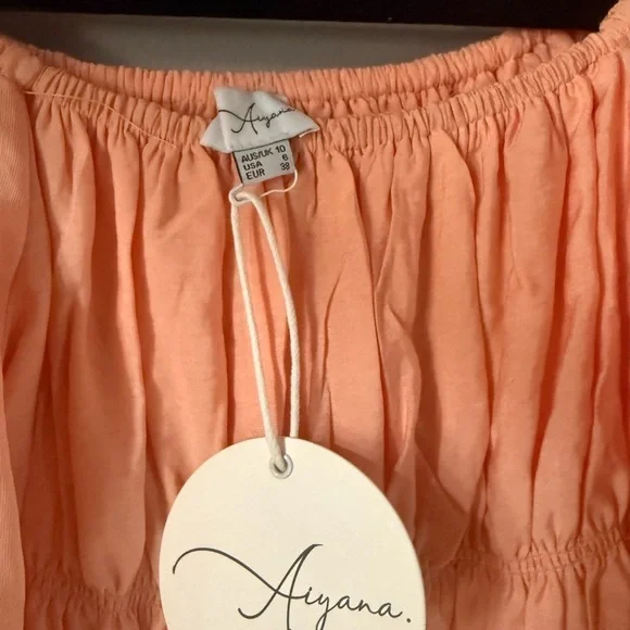 Aiyana Elegant Off-Shoulder Dress - Picture 6 of 10